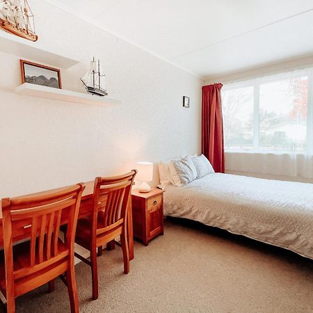 Alpine House Tongariro - Turangi Holiday Home Dış mekan fotoğraf